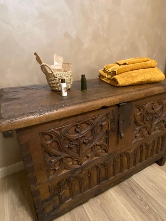 La Lupa Apartment - In The Heart Of Aosta With Car Box מראה חיצוני תמונה