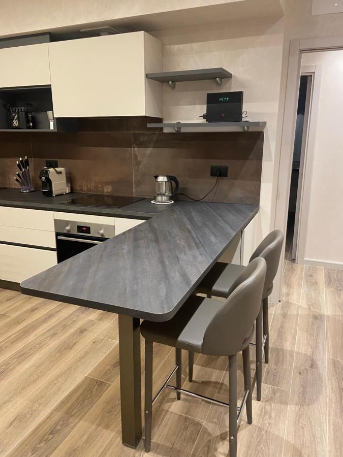 La Lupa Apartment - In The Heart Of Aosta With Car Box מראה חיצוני תמונה
