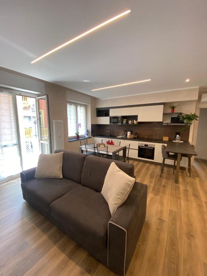 La Lupa Apartment - In The Heart Of Aosta With Car Box מראה חיצוני תמונה